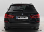 BMW Řada 5 Kombi 3,0 l 195 kw