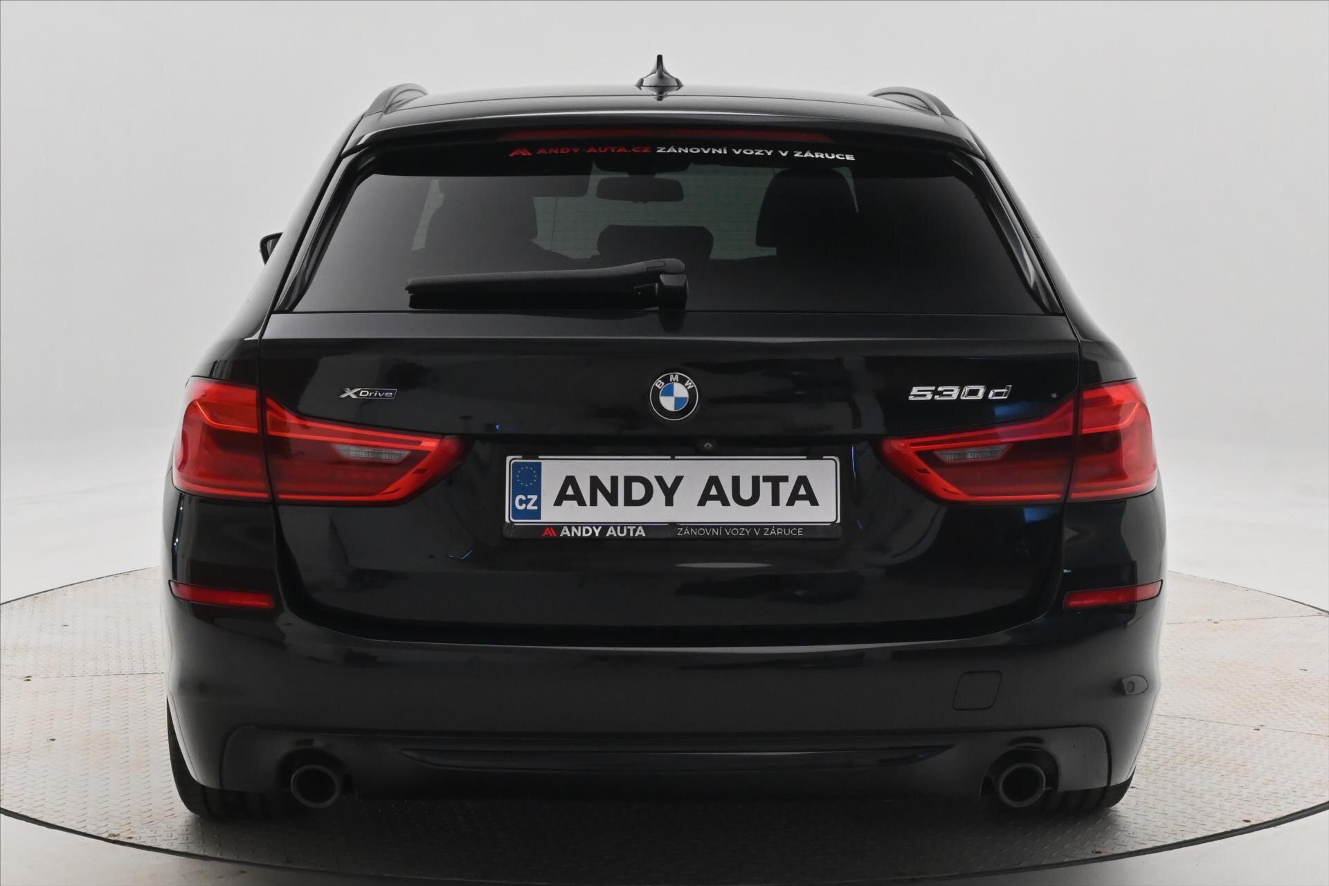 BMW Řada 5 Kombi 3,0 l 195 kw