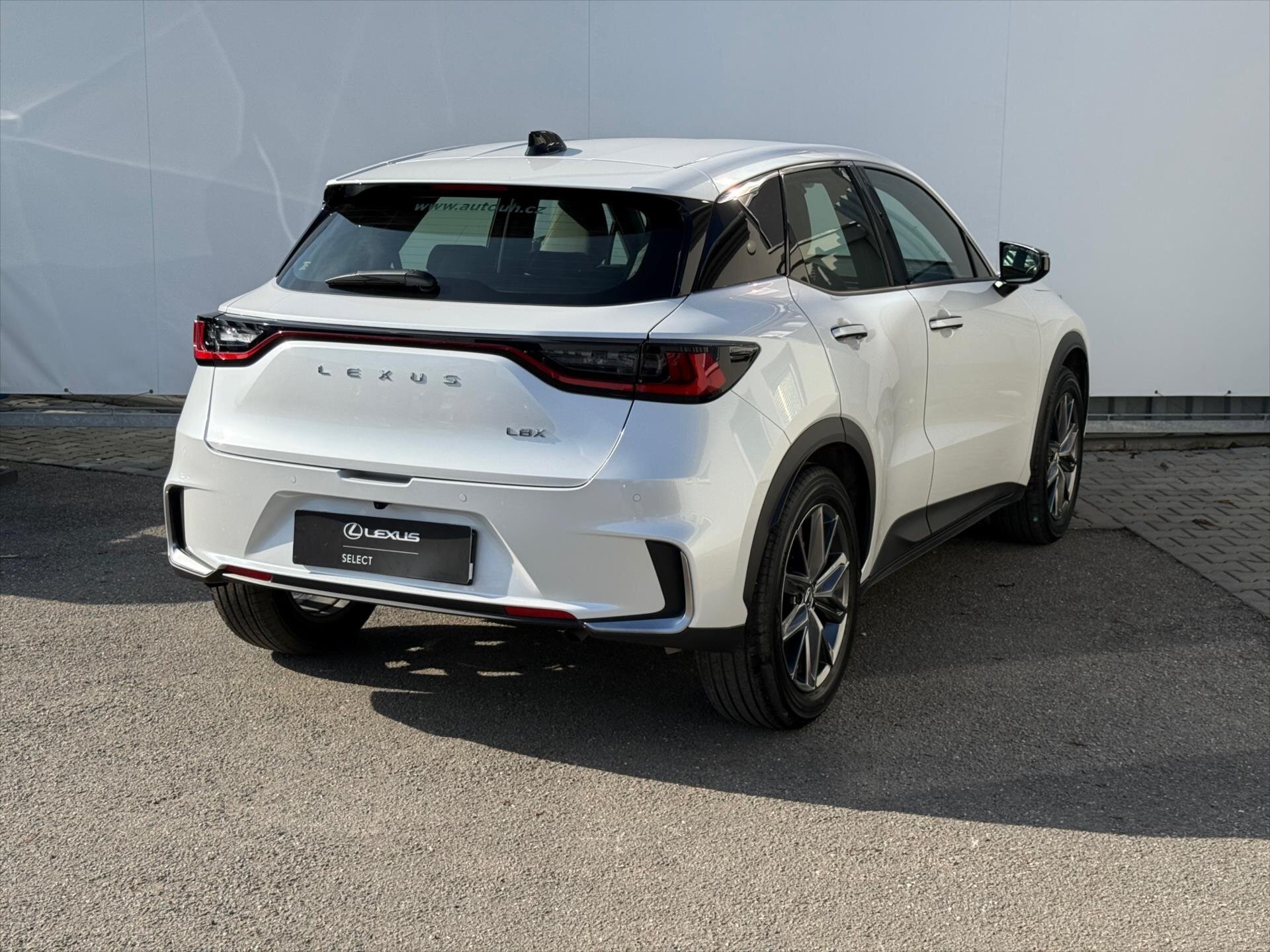 Lexus LBX SUV 1,5 l 67 kw