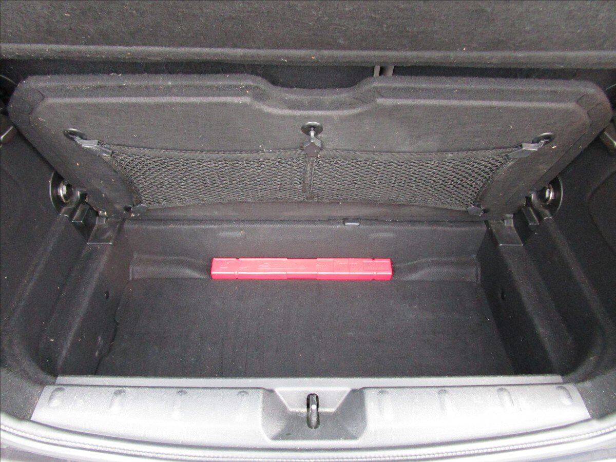 Mini Cooper Hatchback 1,5 l 85 kw