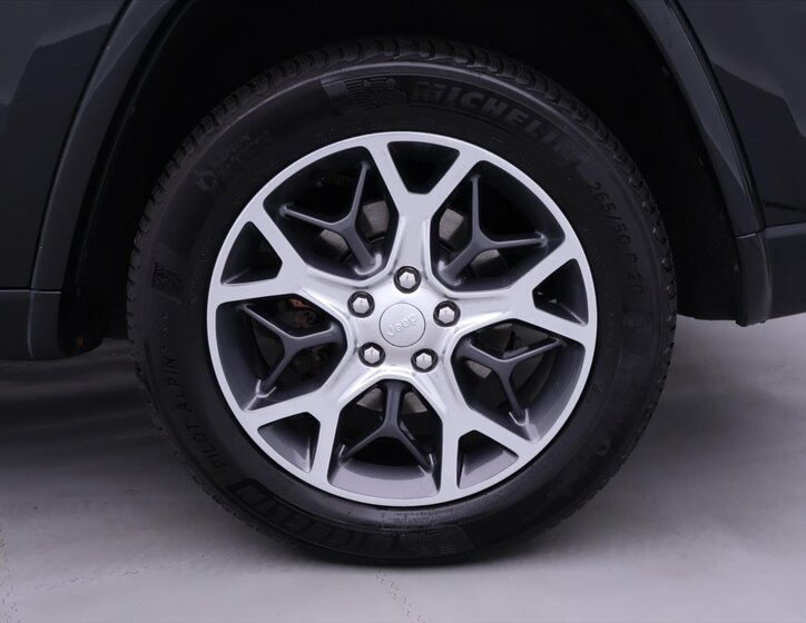 Jeep Grand Cherokee SUV / Terénní 3,0 l 184 kw