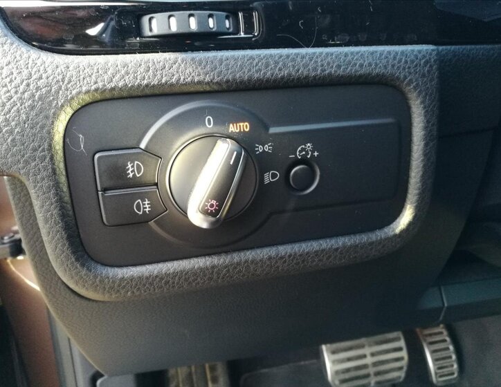 Volkswagen Touareg Kombi 3,0 l 180 kw