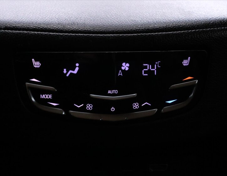 Cadillac Escalade SUV 6,2 l 313 kw