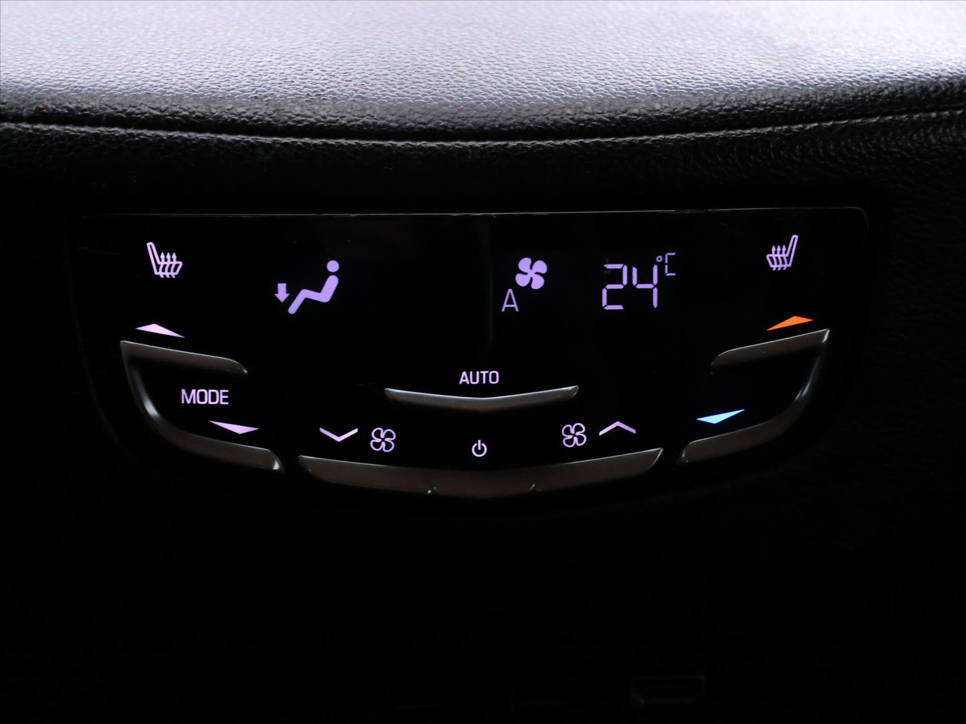 Cadillac Escalade SUV 6,2 l 313 kw