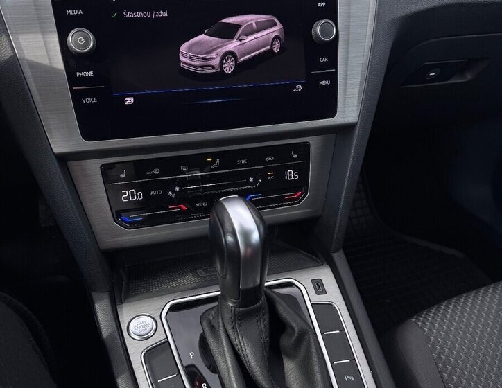 Volkswagen Passat Kombi 0,0 0