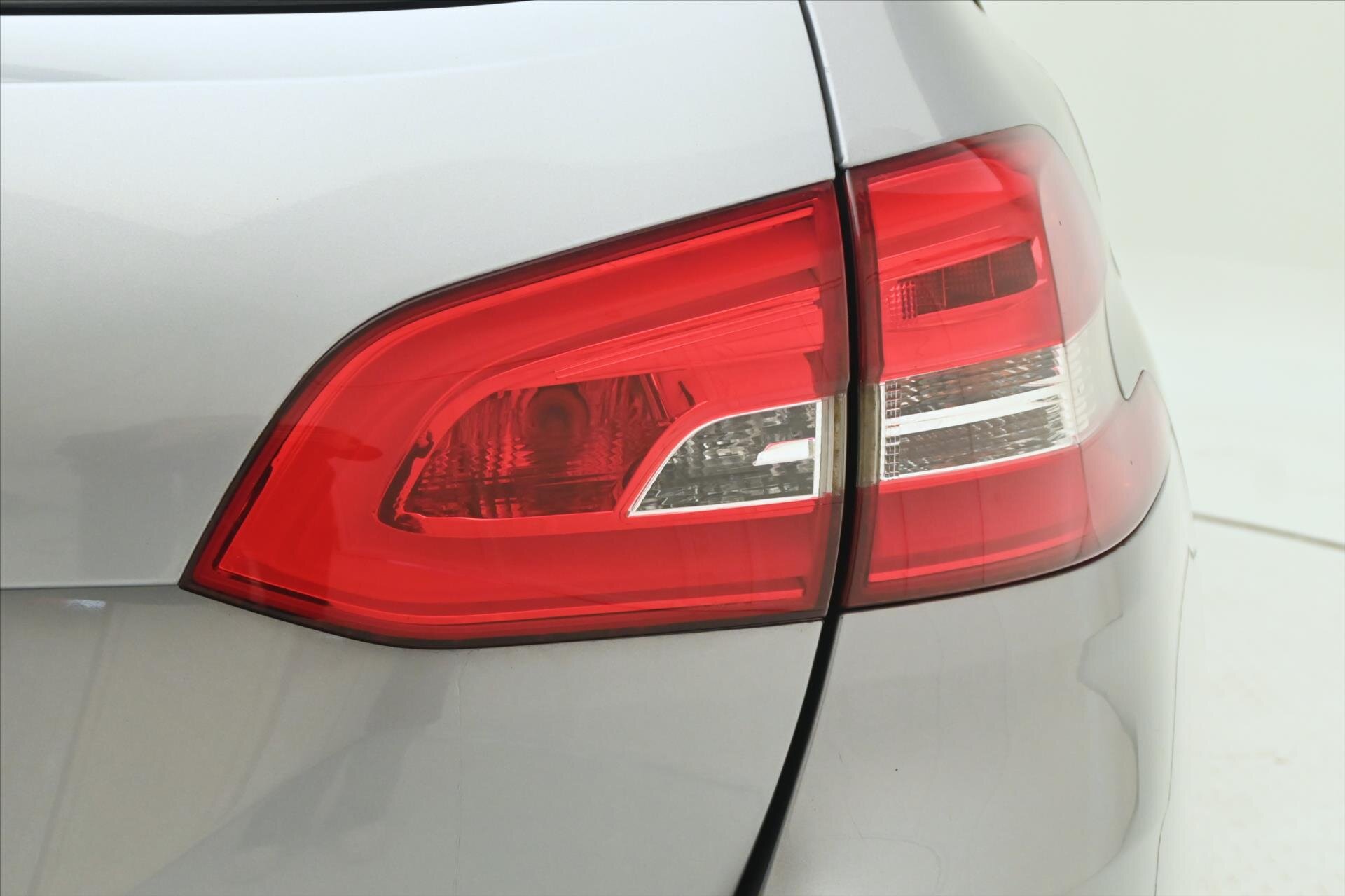 Peugeot 308 Kombi 1,5 l 96 kw