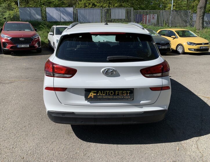 Hyundai i30 Kombi 1,6 l 81 kw
