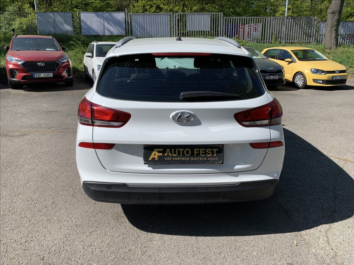 Hyundai i30 Kombi 1,6 l 81 kw