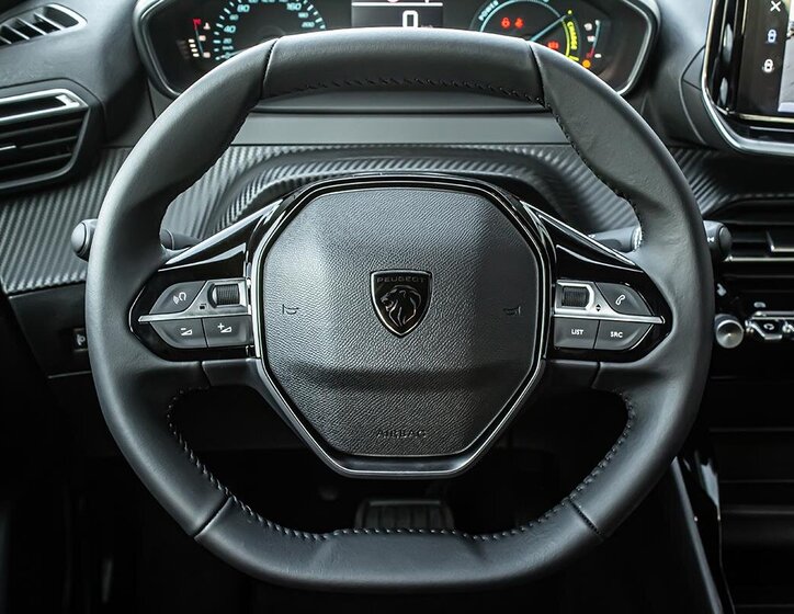 Peugeot 2008 SUV / Terénní 1,2 l 81 kw