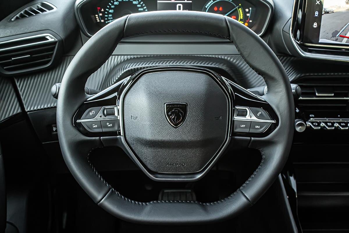 Peugeot 2008 SUV / Terénní 1,2 l 81 kw