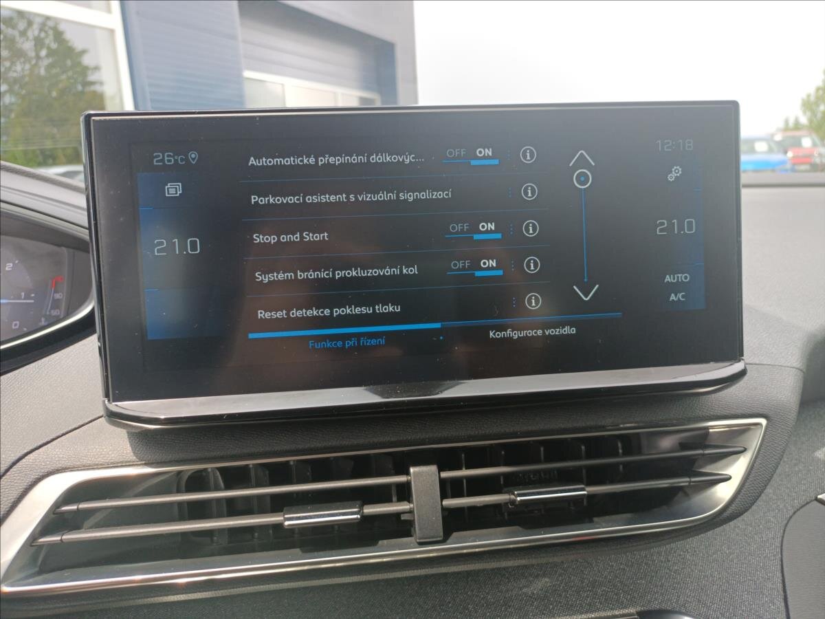 Peugeot 3008 SUV 1,5 l 96 kw