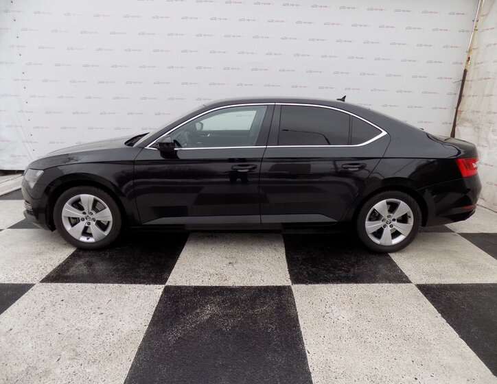 Škoda Superb Sedan 2,0 l 206 kw