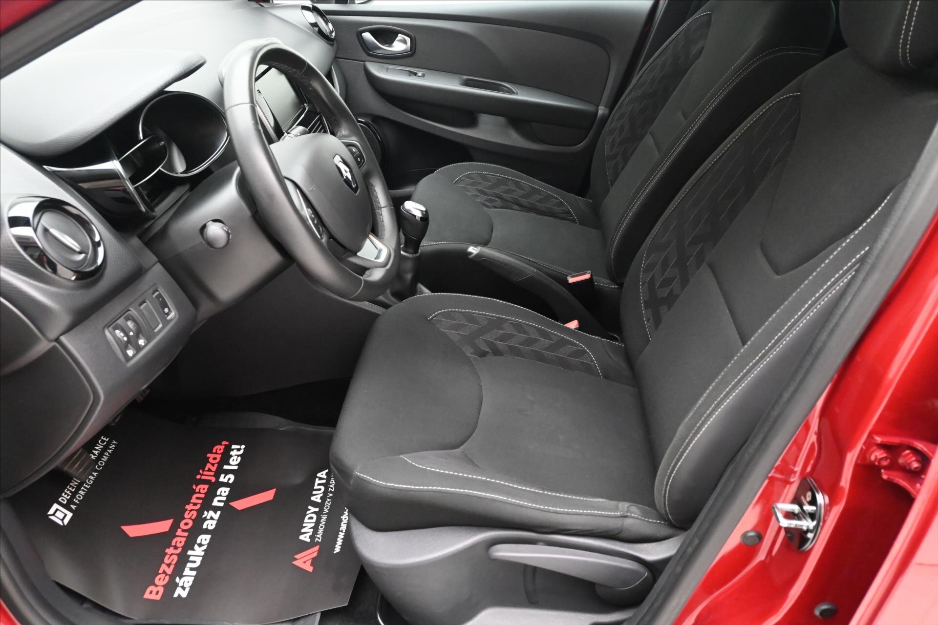 Renault Clio Hatchback 898,0 66 kw