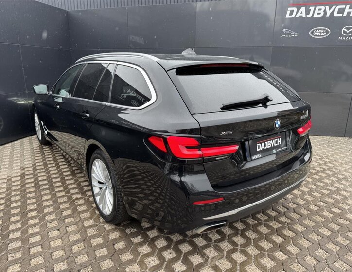 BMW Řada 5 Kombi 3,0 l 210 kw