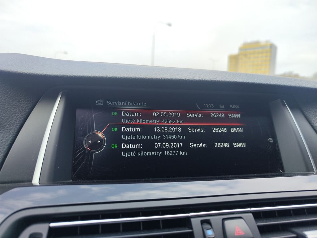 BMW Řada 5 Sedan / Limuzína 2,0 l 140 kw