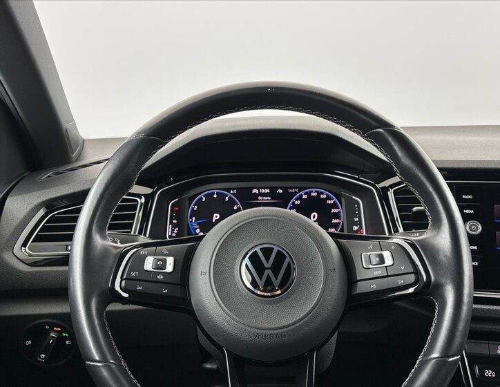 Volkswagen T-Roc SUV / Terénní 2,0 l 221 kw