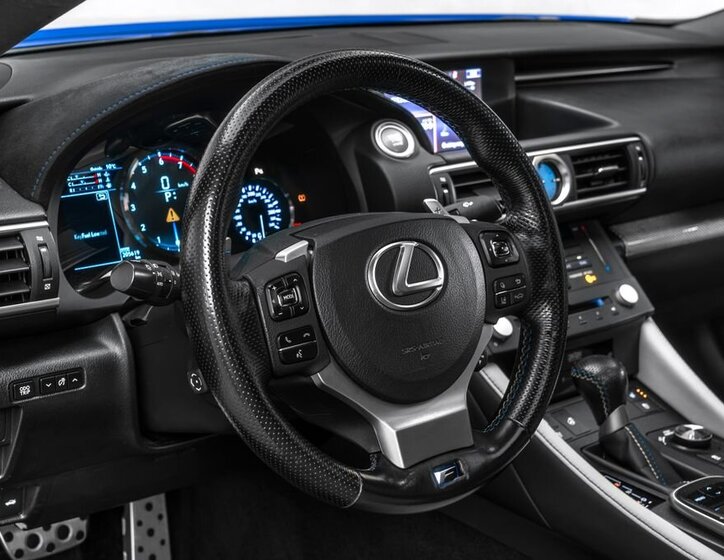 Lexus RC F Kupé 5,0 l 351 kw