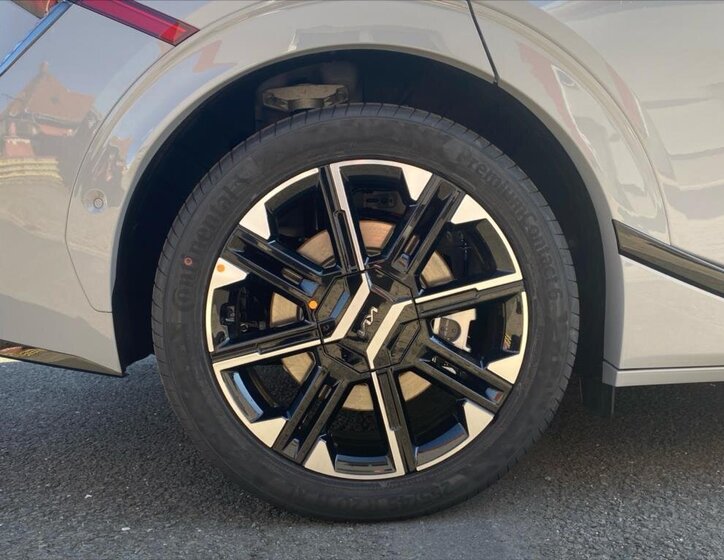 KIA EV6 CUV 0,0 239 kw