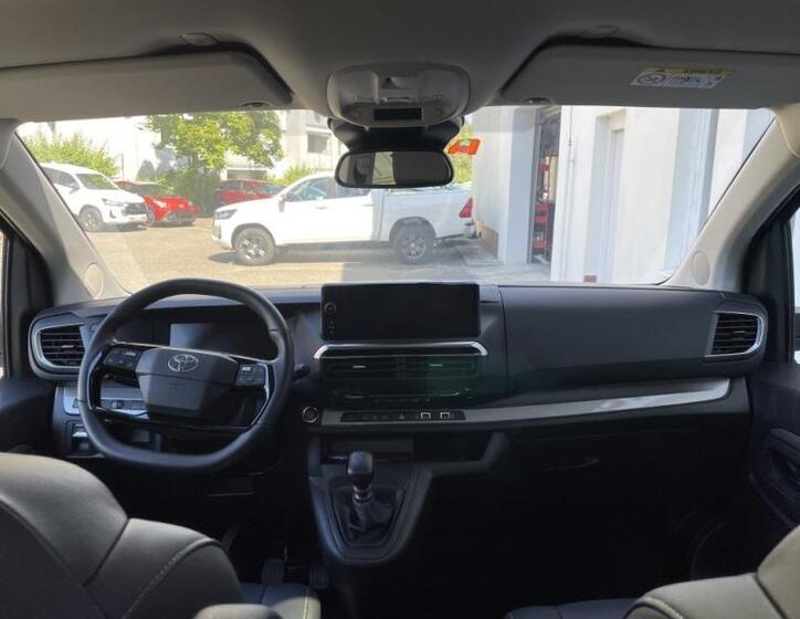 Toyota ProAce Verso 21