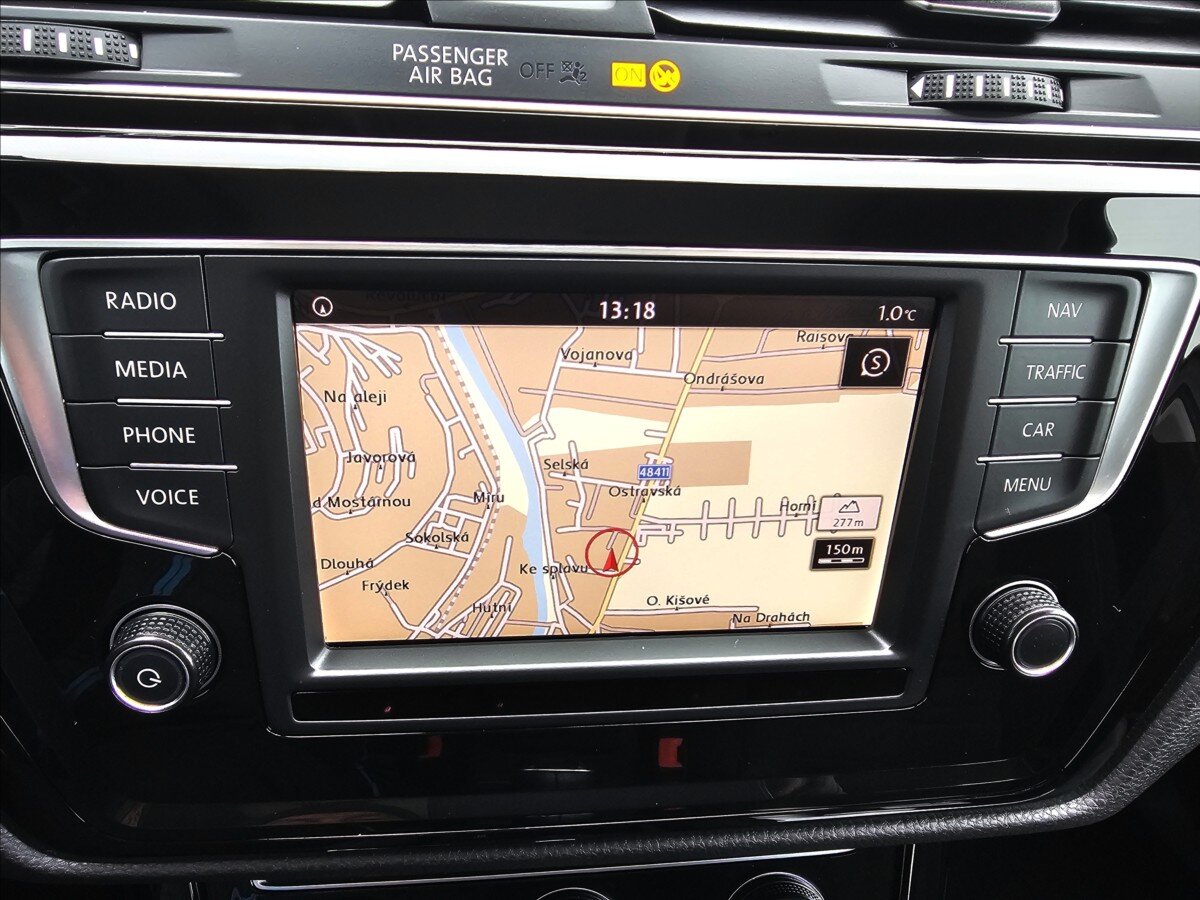 Volkswagen Touran Kombi 1,4 l 110 kw