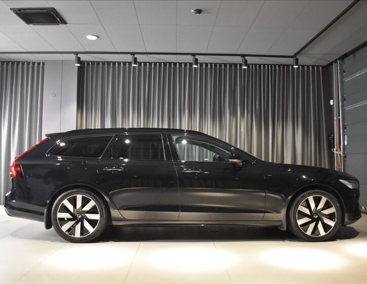 Volvo V90 3