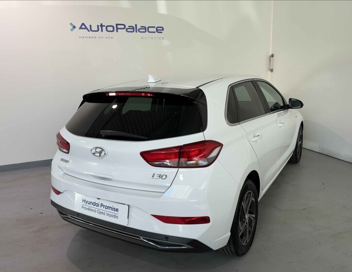 Hyundai i30 4