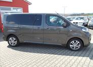 Peugeot Traveller 9