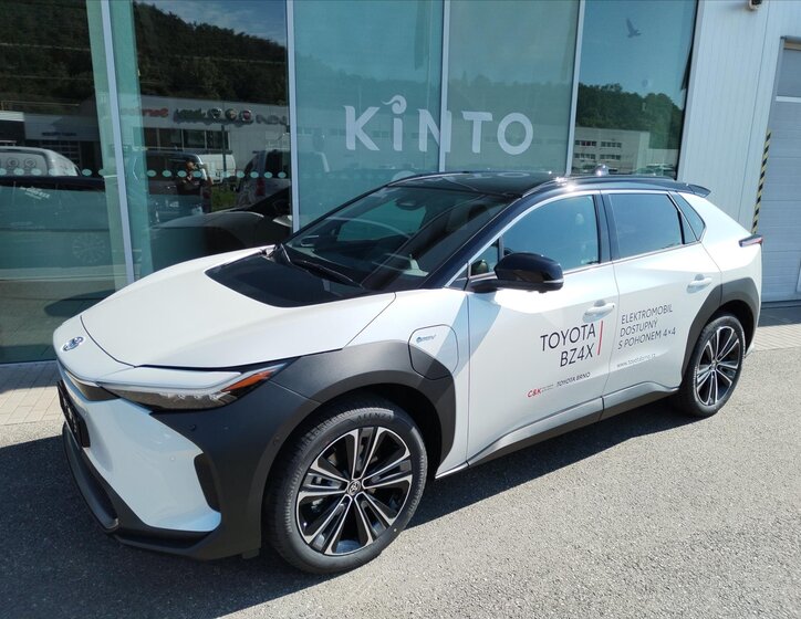 Toyota bZ4X SUV / Terénní 0,0 160 kw