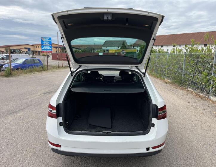Škoda Superb 41