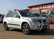 Suzuki Grand Vitara Kombi 2,0 l 103 kw