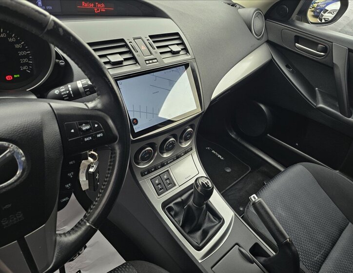 Mazda 3 Hatchback 1,6 l 77 kw