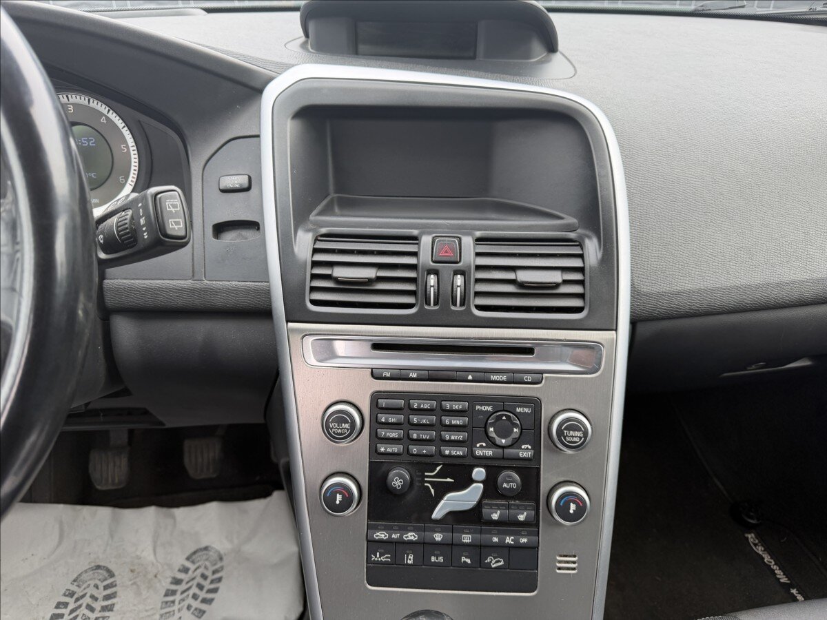 Volvo XC60 SUV / Terénní 2,4 l 165 kw