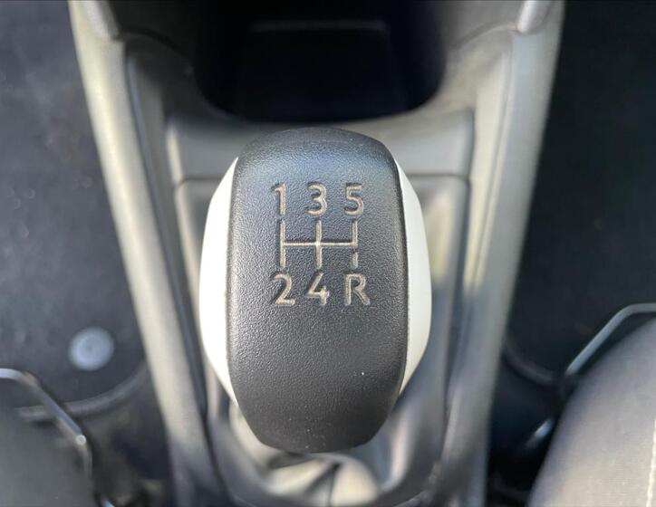 Peugeot 208 18