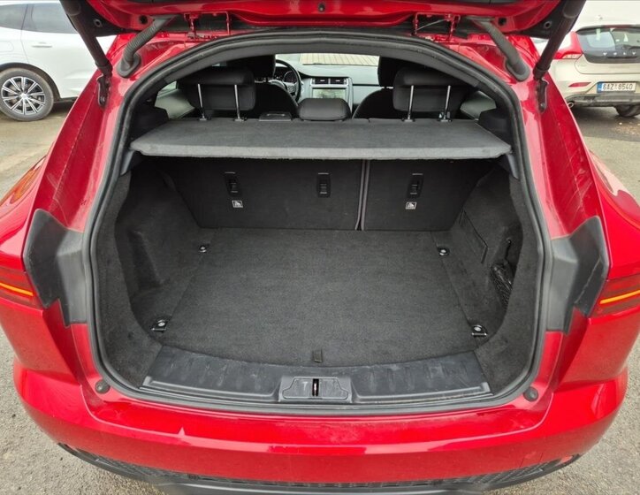 Jaguar E-Pace SUV 2,0 l 132 kw