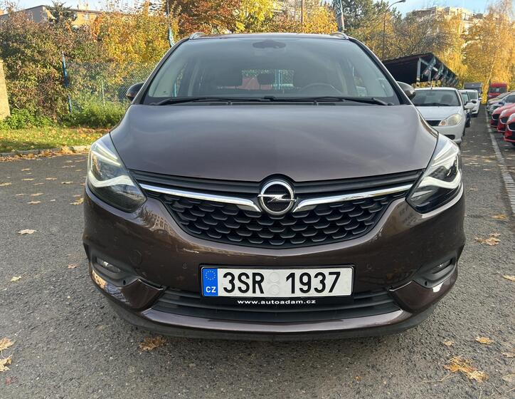 Opel Zafira 17