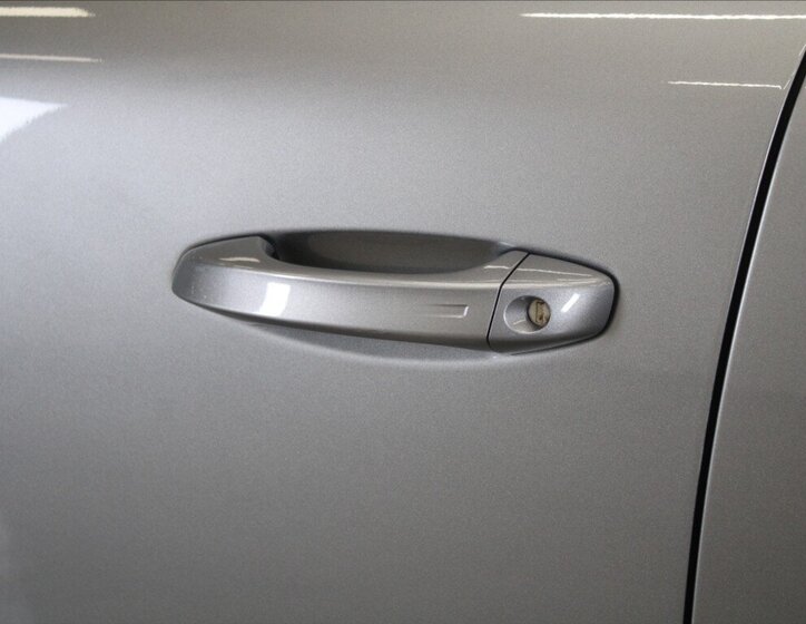 Peugeot 308 Hatchback 1,2 l 96 kw