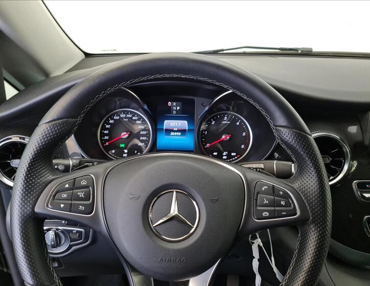 Mercedes-Benz Třídy V 12