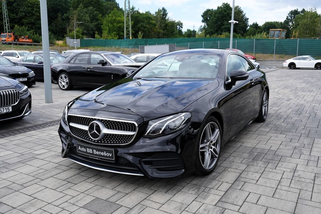 Mercedes-Benz Třídy E Kupé 2,0 l 180 kw