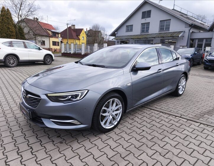 Opel Insignia Hatchback 2,0 l 125 kw