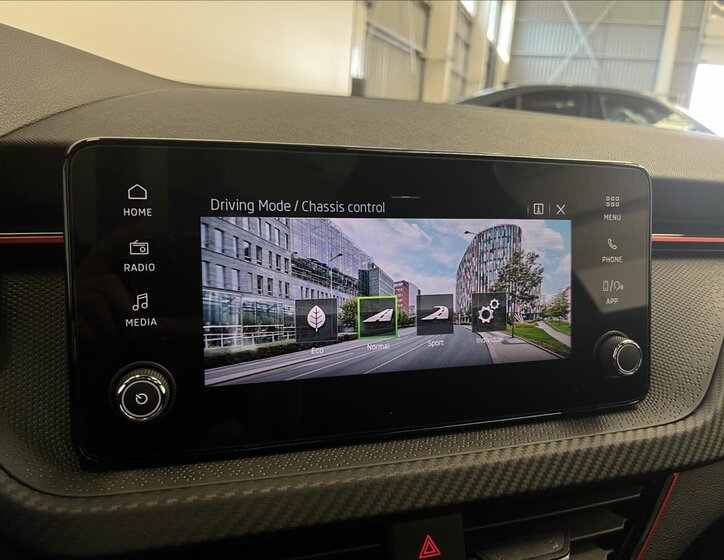 Škoda Kamiq SUV 1,5 l 110 kw