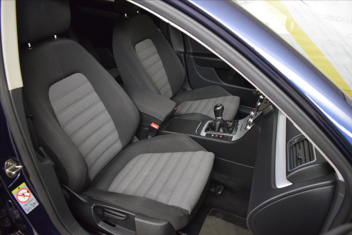 Volkswagen Passat Kombi 2,0 l 103 kw