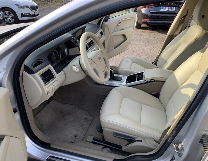 Volvo V70 Kombi 2,4 l 158 kw