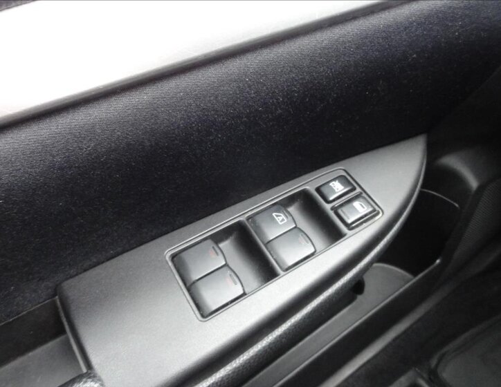 Subaru Legacy Kombi 2,0 l 110 kw