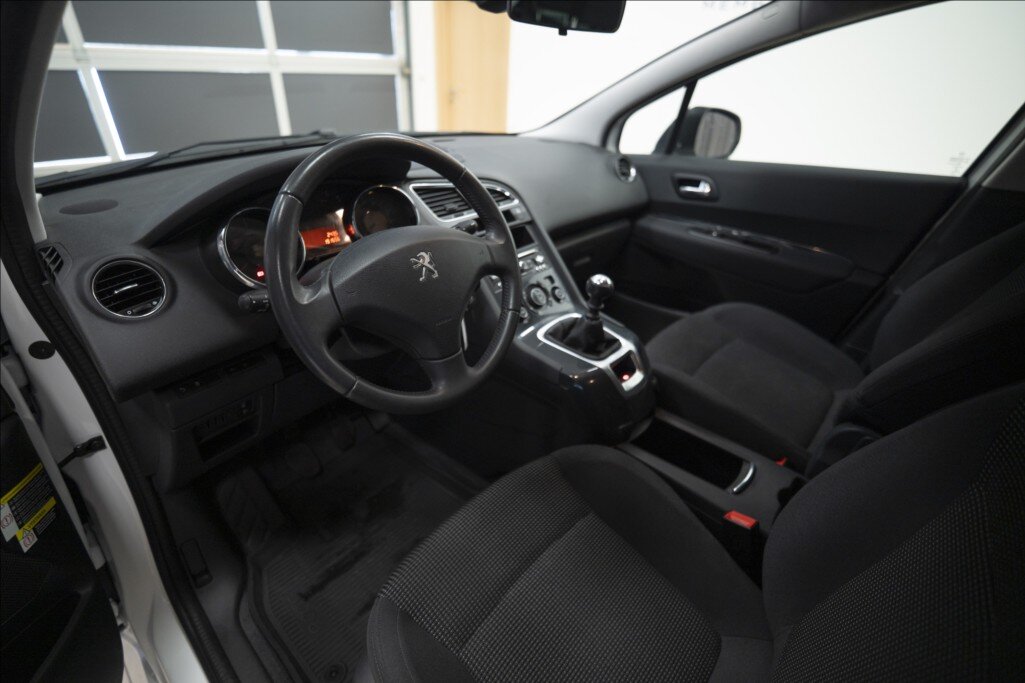 Peugeot 5008 MPV 1,6 l 88 kw