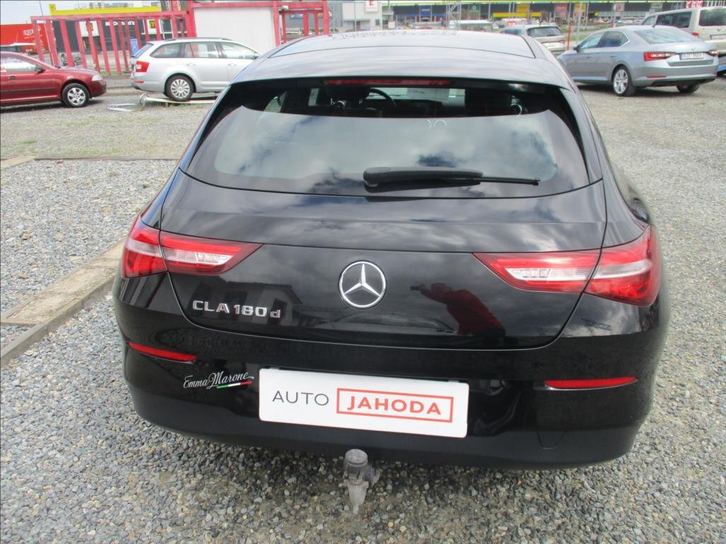Mercedes-Benz CLA Kombi 1,5 l 85 kw