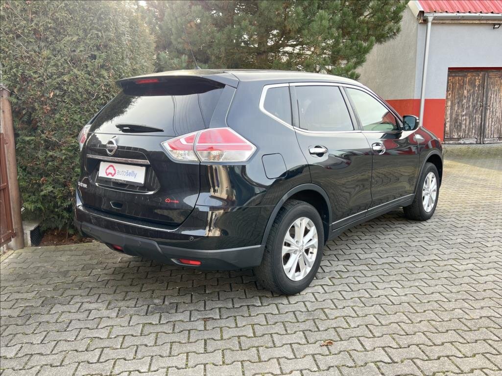 Nissan X-Trail SUV / Terénní 1,6 l 96 kw