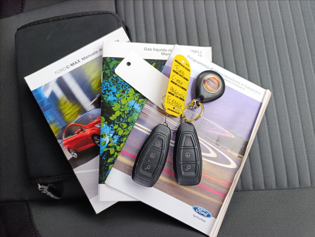 Ford C-MAX MPV 1,6 l 88 kw