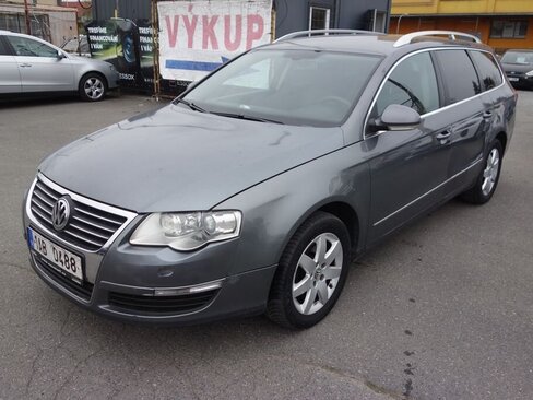 Volkswagen Passat Kombi 2,0 l 103 kw