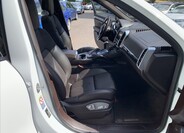 Porsche Cayenne 18
