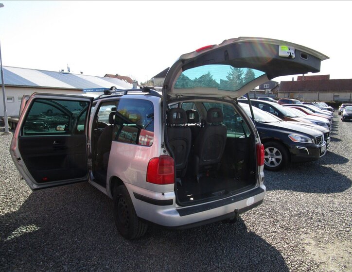 Volkswagen Sharan Kombi 1,9 l 85 kw